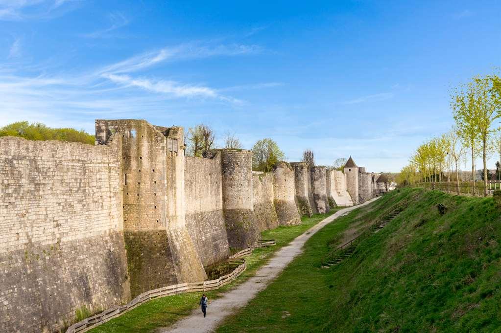 Ogaux Vieux Remparts Hotel Provins Kültér fotó